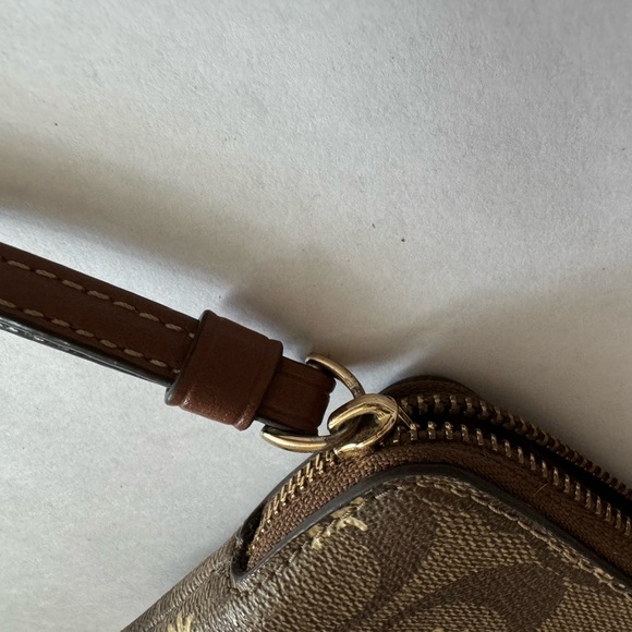 Coach wristlet wallet - Picture 3 of 5